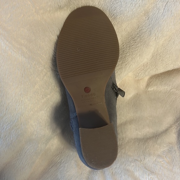 Blondo waterproof booties, size 9 color gray - Picture 4 of 10